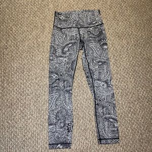 Lululemon Wonder Under